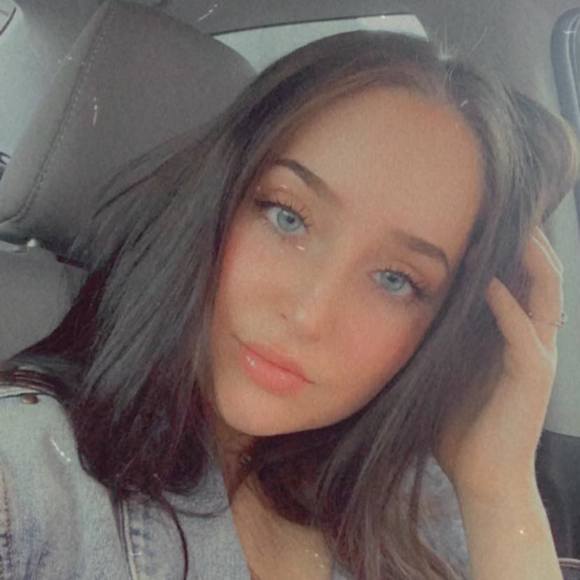 Meet your Posher, Clara - Picture 1 of 1